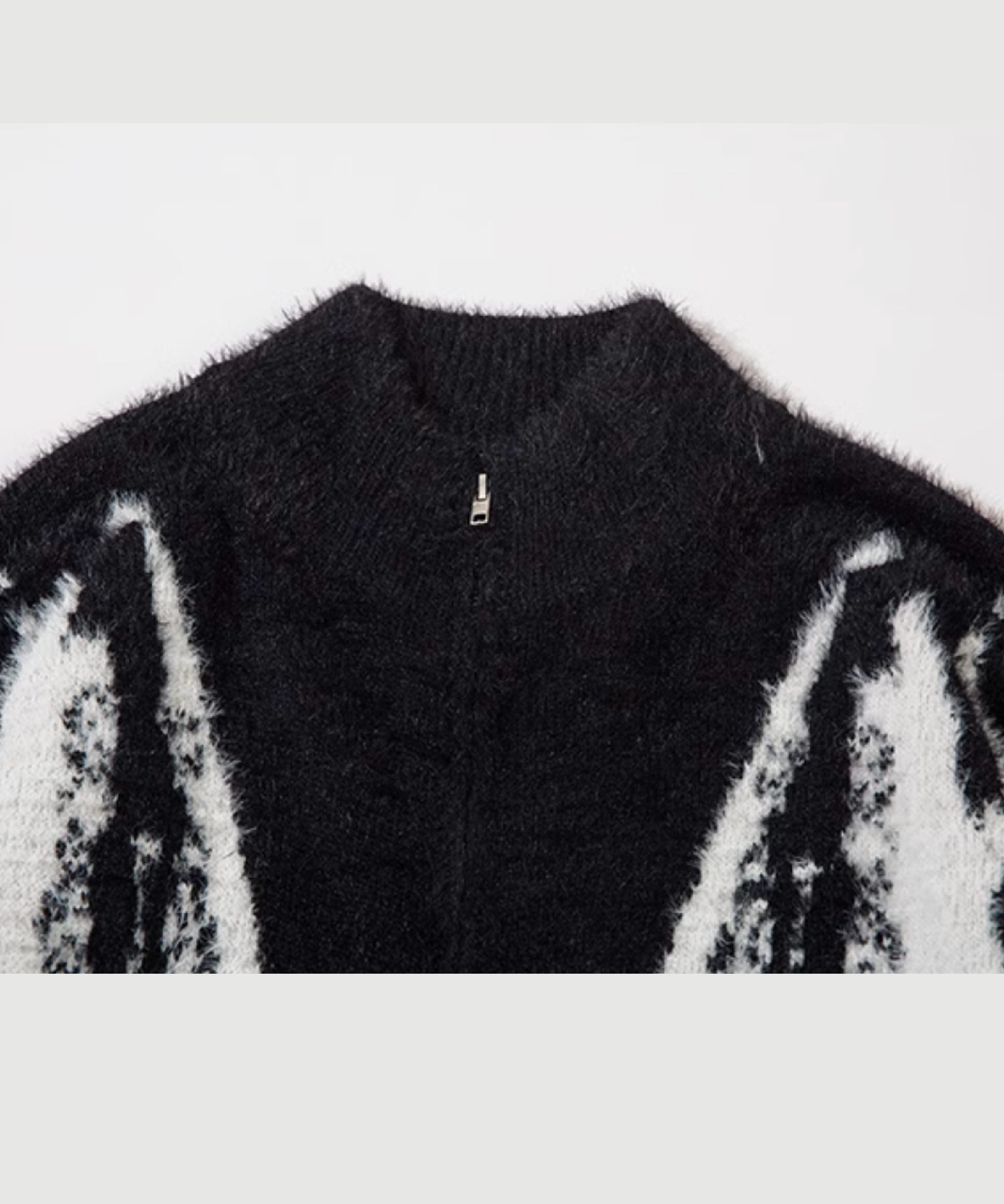 Thunder Zip Fluffy Knit